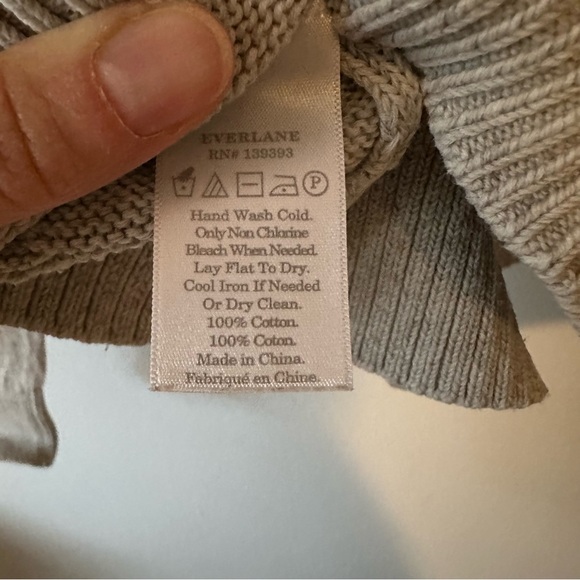 Everlane cotton mock neck crop sweater in heather gray, size xxs - Picture 4 of 5